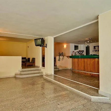 Miorita Hotel 3*