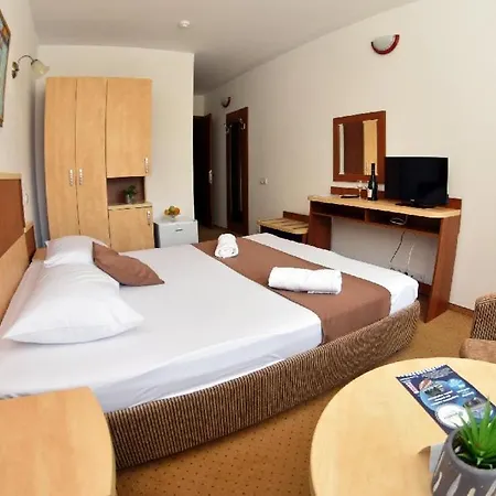 Ammos Hotel 3*